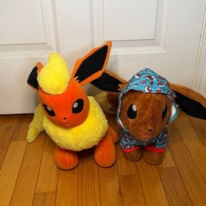Build-A-Bear Flareon and Eevee with outfit Plush Set